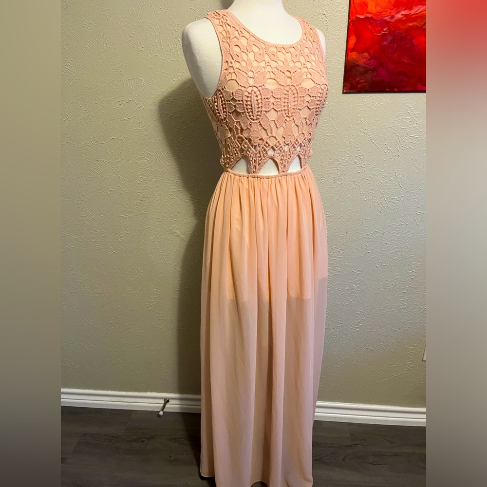 L'ATISTE Peach Lace Cutout Maxi Dress